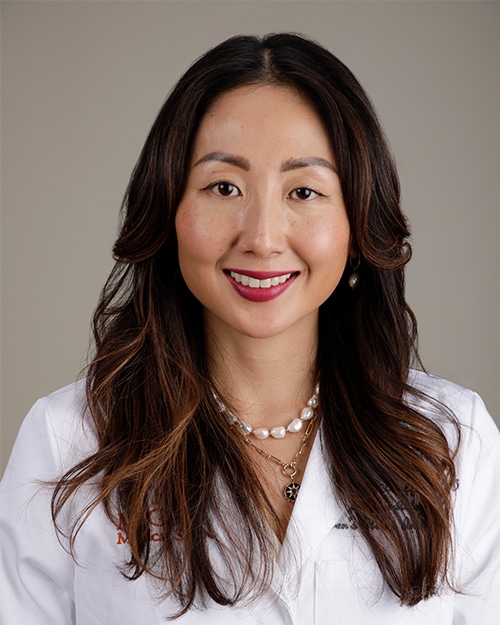 Elizabeth W. Wang-Giuffre Doctor in Houston, Texas