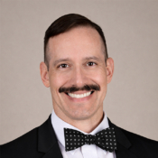 R. Tomás DaVee, MD