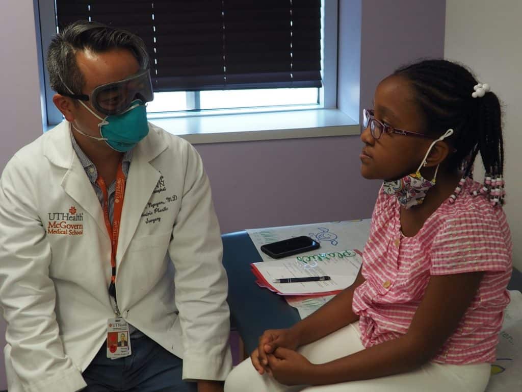 Dr. Phuong Nguyen and patient Megan Harvey